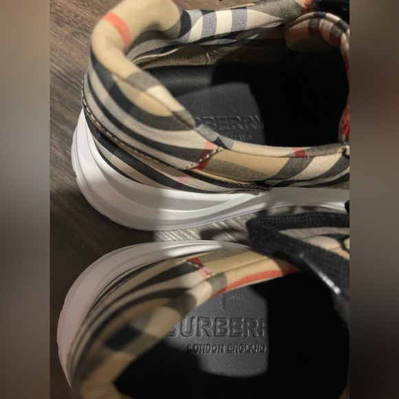 Men’s Burberry Sneakers - Picture 6 of 11